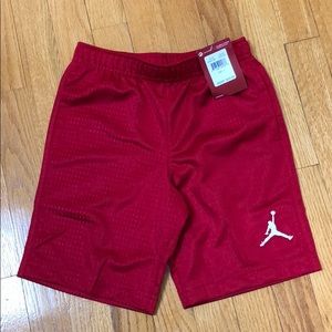 NWT Jordan little boys mesh shorts size L (7)